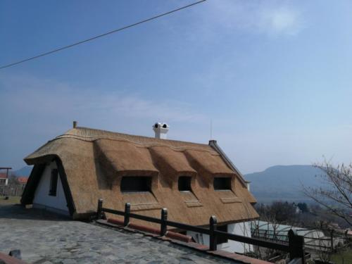 Hegymagas - tetőtéri nyílászárók3